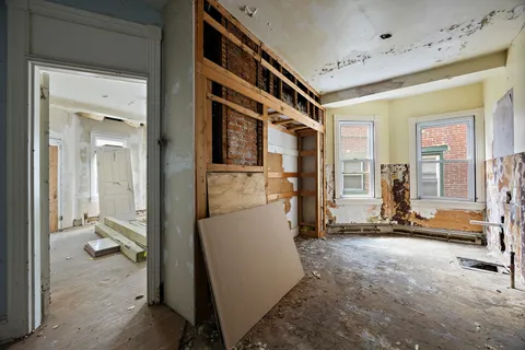$265,000 | 802 Washington Street, Wilmington, DE 19801