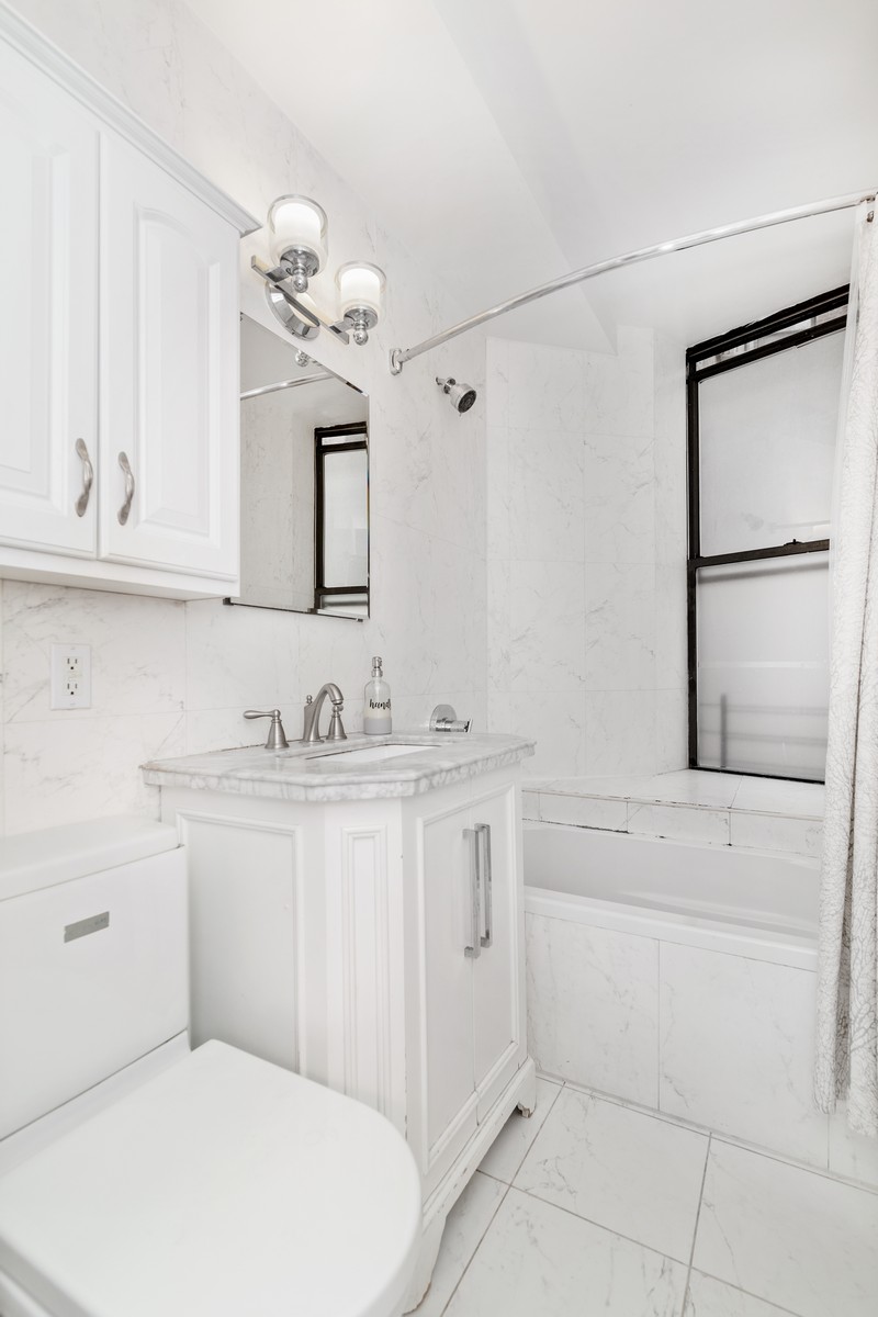 118 West 112th Street, Unit 2A Manhattan, NY 10026 - Photo 4 of 12