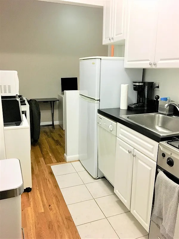 317 East 75th Street, Unit 2 Manhattan, NY 10021 - Photo 1 of 7