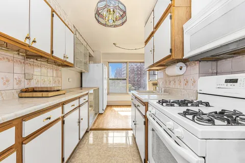 $849,000 | 135 Ashland Place, Unit 8B | Fort Greene