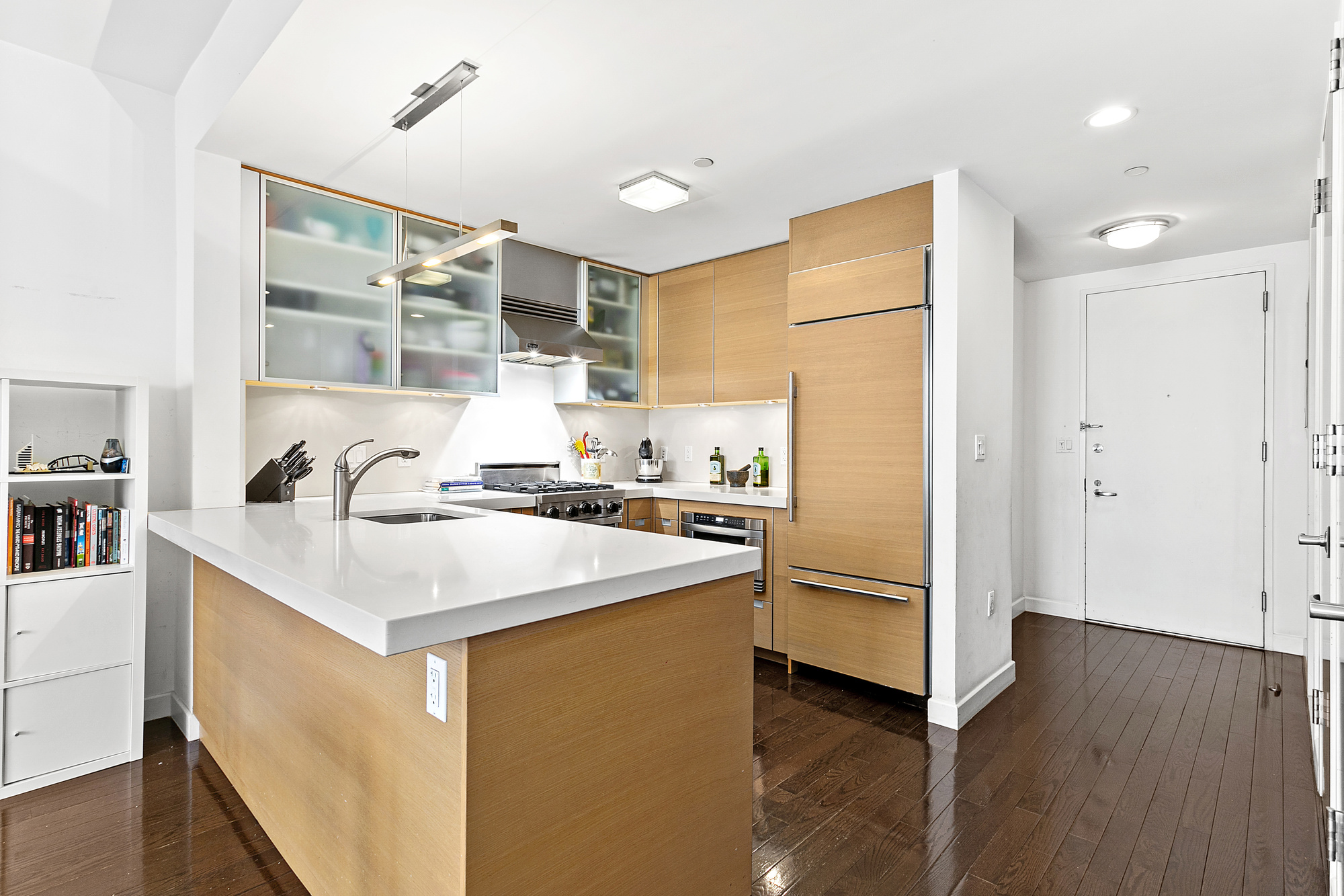 462 West 58th Street, Unit 3E Manhattan, NY 10019 - Photo 2 of 11 Gallery Image 2