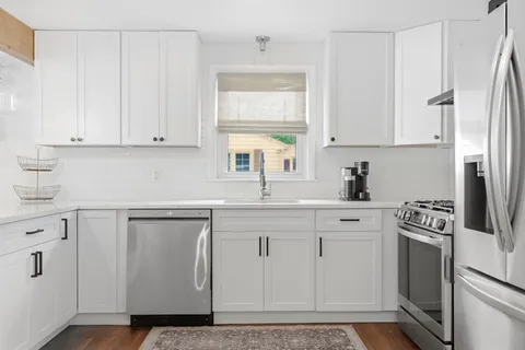 Contact Agent | 55 Thistle Street, Lynn, MA 01905