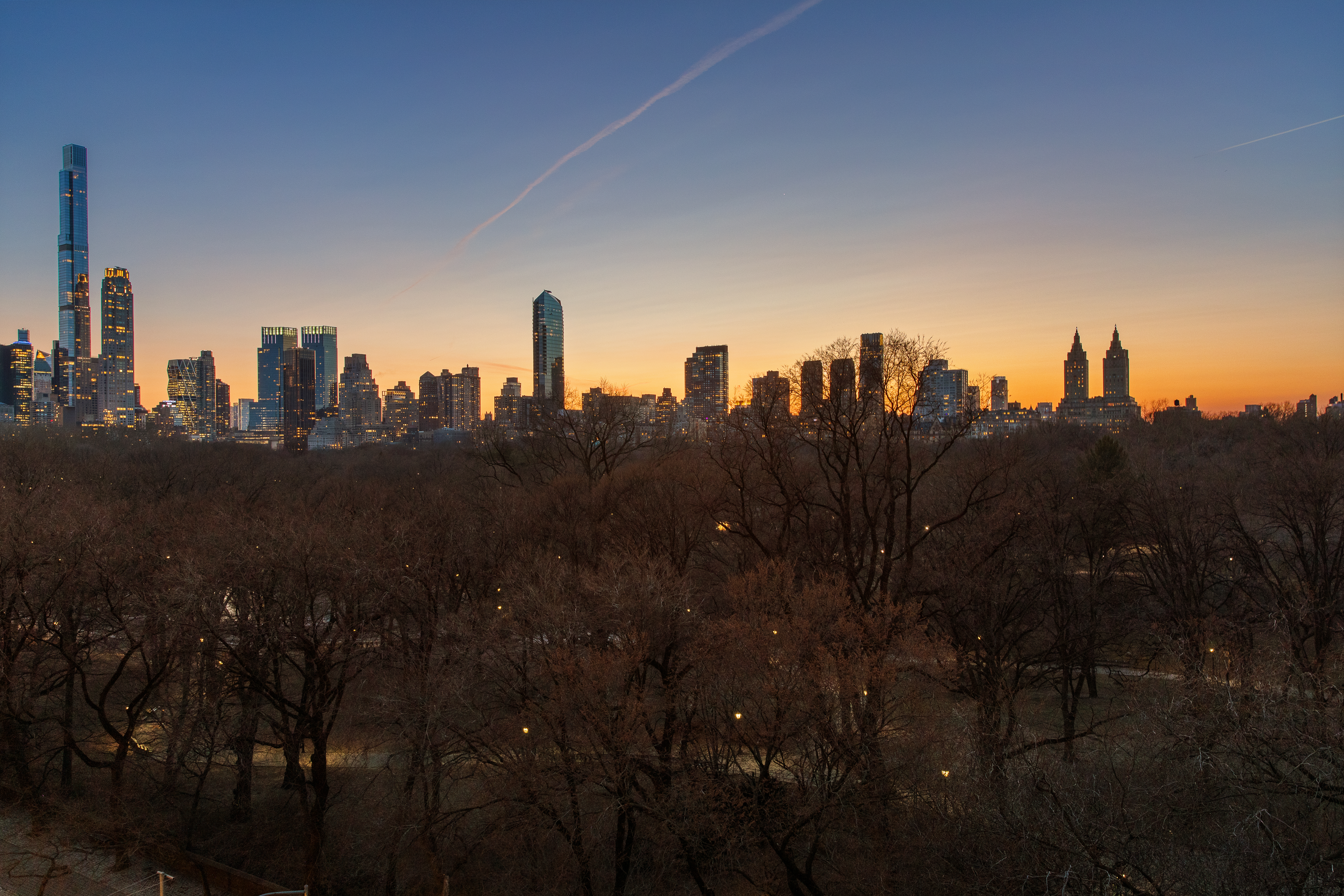 953 5th Avenue, Unit 7/8 Manhattan, NY 10075 - Photo 2 of 15 a view of a city