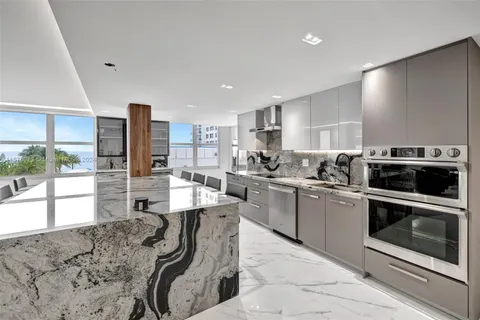 $1,100,000 | 2751 South Ocean Drive, Unit 404N, Hollywood, FL 33019