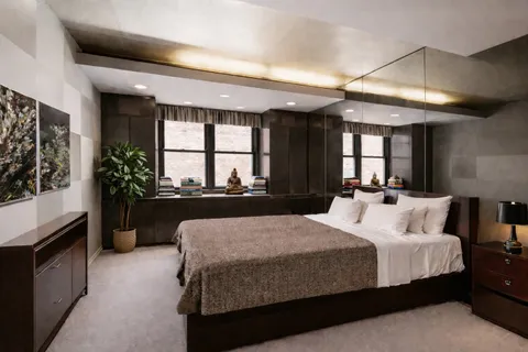 $999,500 | 4 East 70th Street, Unit 6C | Lenox Hill