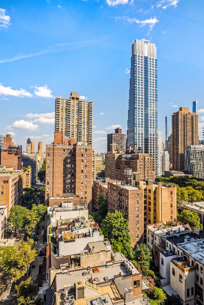 240 West End Avenue, Unit PH Manhattan, NY 10023 - Photo 24 of 25 a view of city with tall buildings