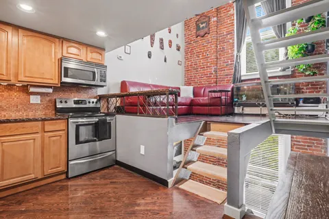 $285,000 | 2193 Arapahoe Street, Unit 14, Denver, CO 80205