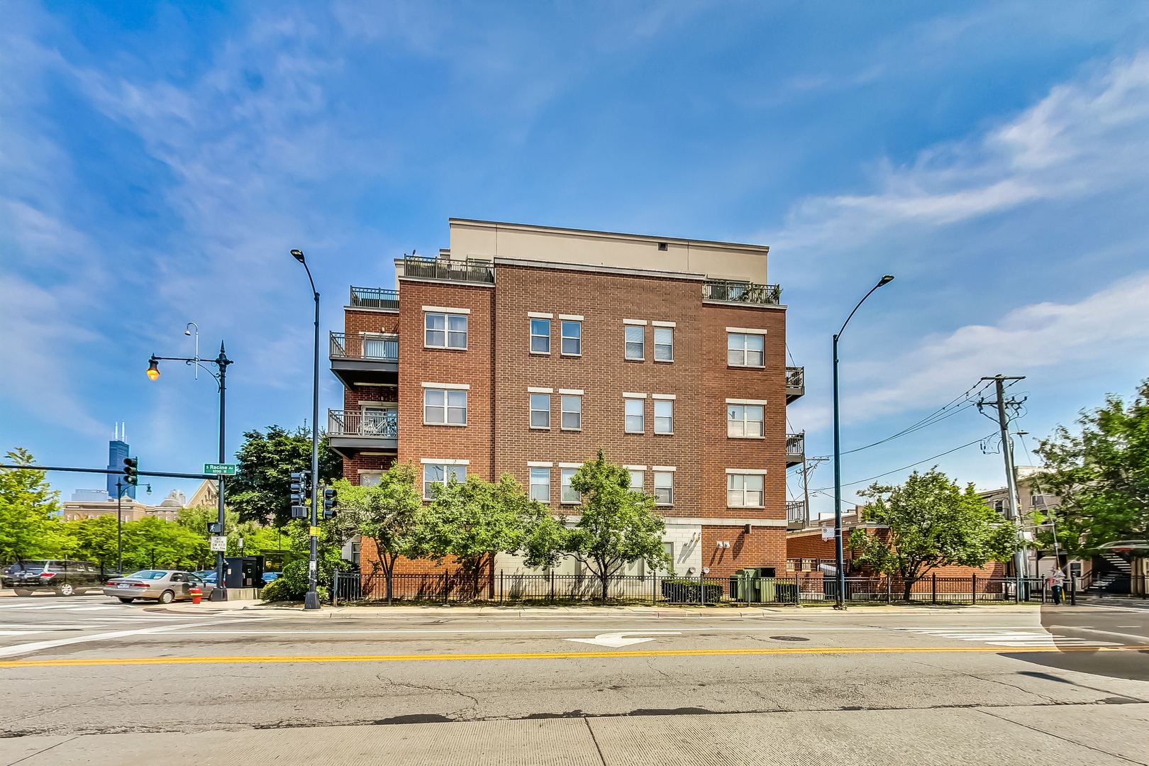 1155 West Roosevelt Road, Unit 304 Chicago, IL 60608 - Photo 5 of 35