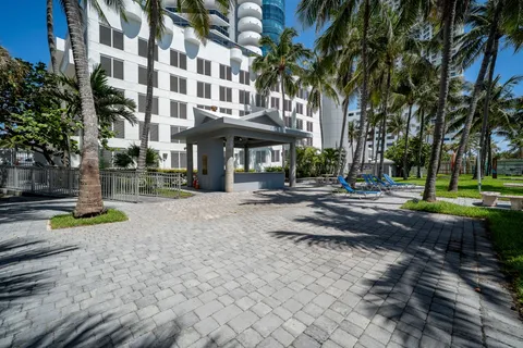 $1,190,000 | 6301 Collins Avenue, Unit 2307, Miami Beach, FL 33141