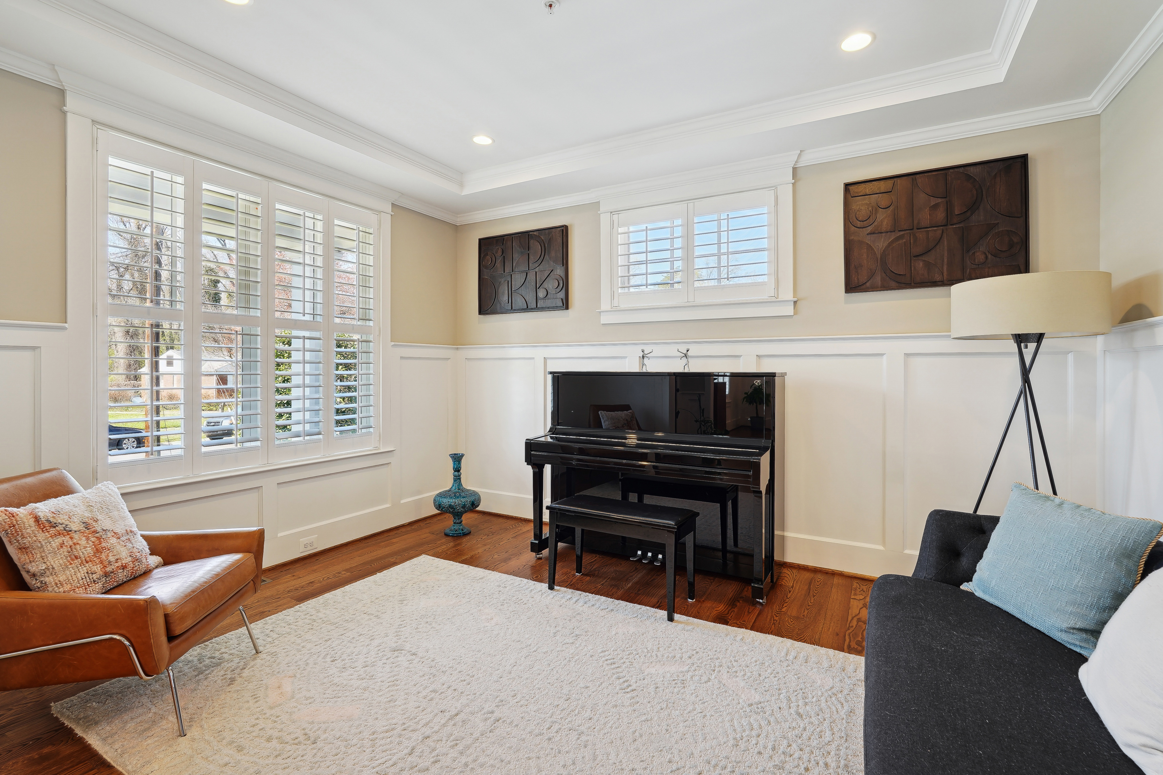 8919 Ridge Place Bethesda, MD 20817 - Photo 4 of 41