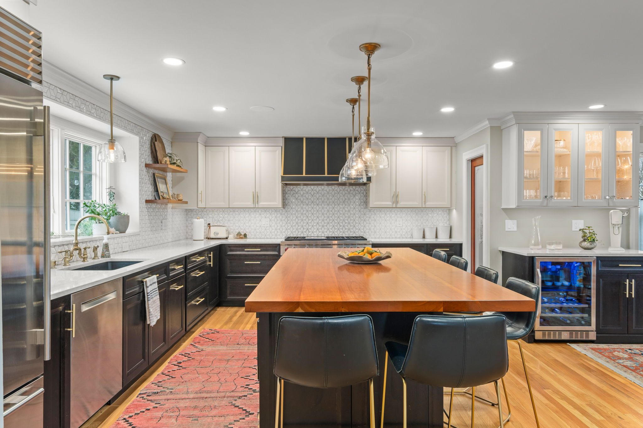 45 Lynnbrook Road Lynnfield, MA 01940 - Photo 2 of 40