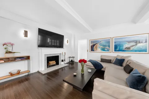 $2,499,000 | 299 West 12th Street, Unit 12AB | West Village