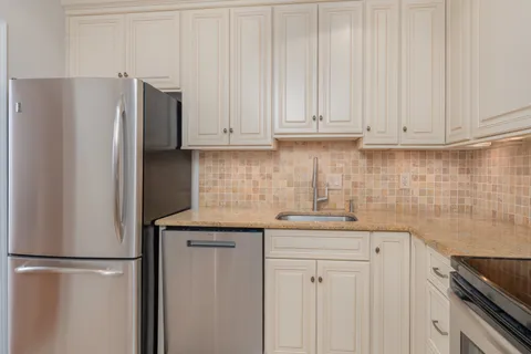 $830,000 | 3726 12th Street South, Arlington, VA 22204