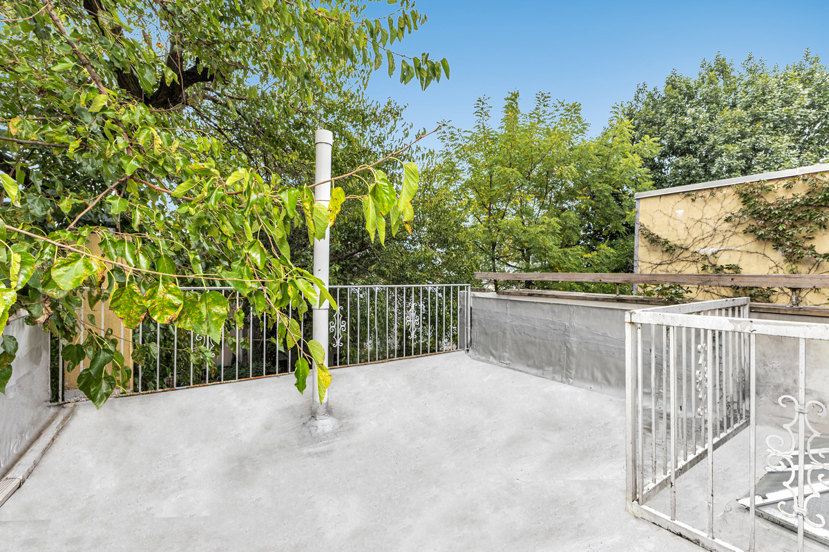539 Quincy Street Brooklyn, NY 11221 - Photo 12 of 15 a view of outdoor space and yard