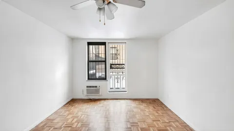 $450,000 | 150 East 27th Street, Unit 1H | Kips Bay