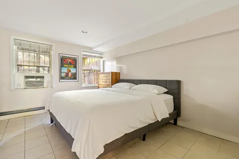 $2,095,000 | 90 Pioneer Street | Red Hook