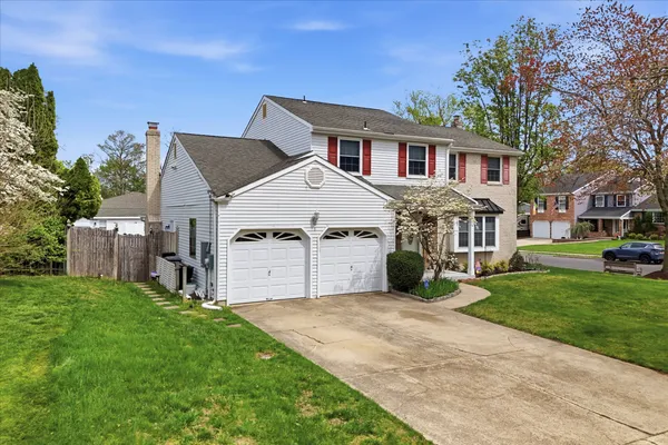 $709,000 | 1 Yardley Court, Mount Laurel, NJ 08054