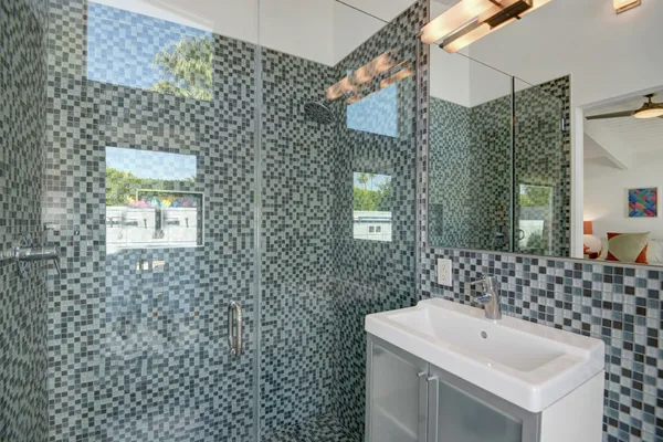 $1,075,000 | 406 East Desert Holly Circle, Palm Springs, CA 92262