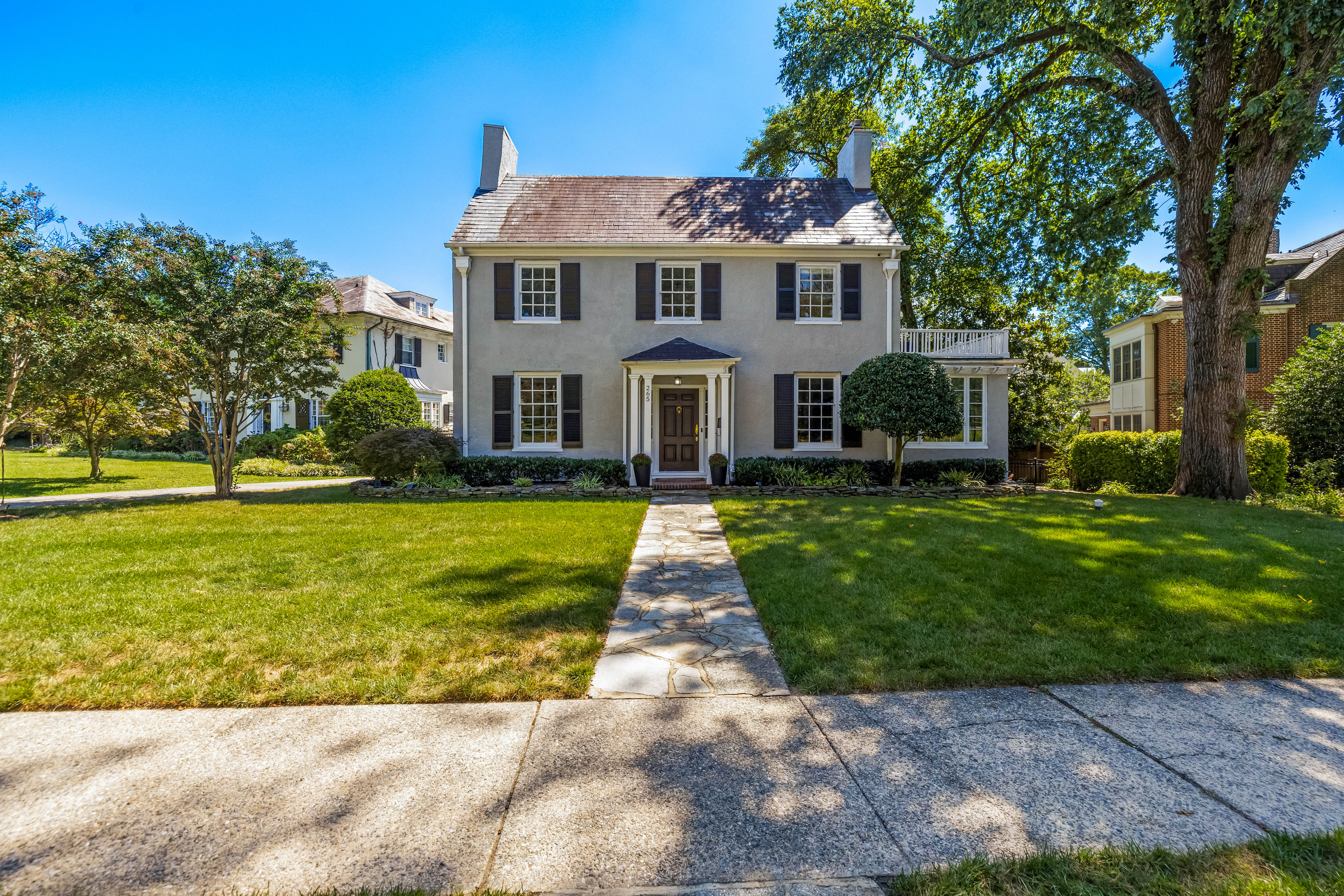 265 Stratford Road Baltimore, MD 21218 - Photo 3 of 71