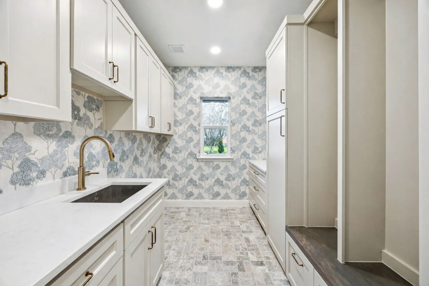 $1,295,000 | 104 Royal Oaks Drive, Double Oak, TX 75077