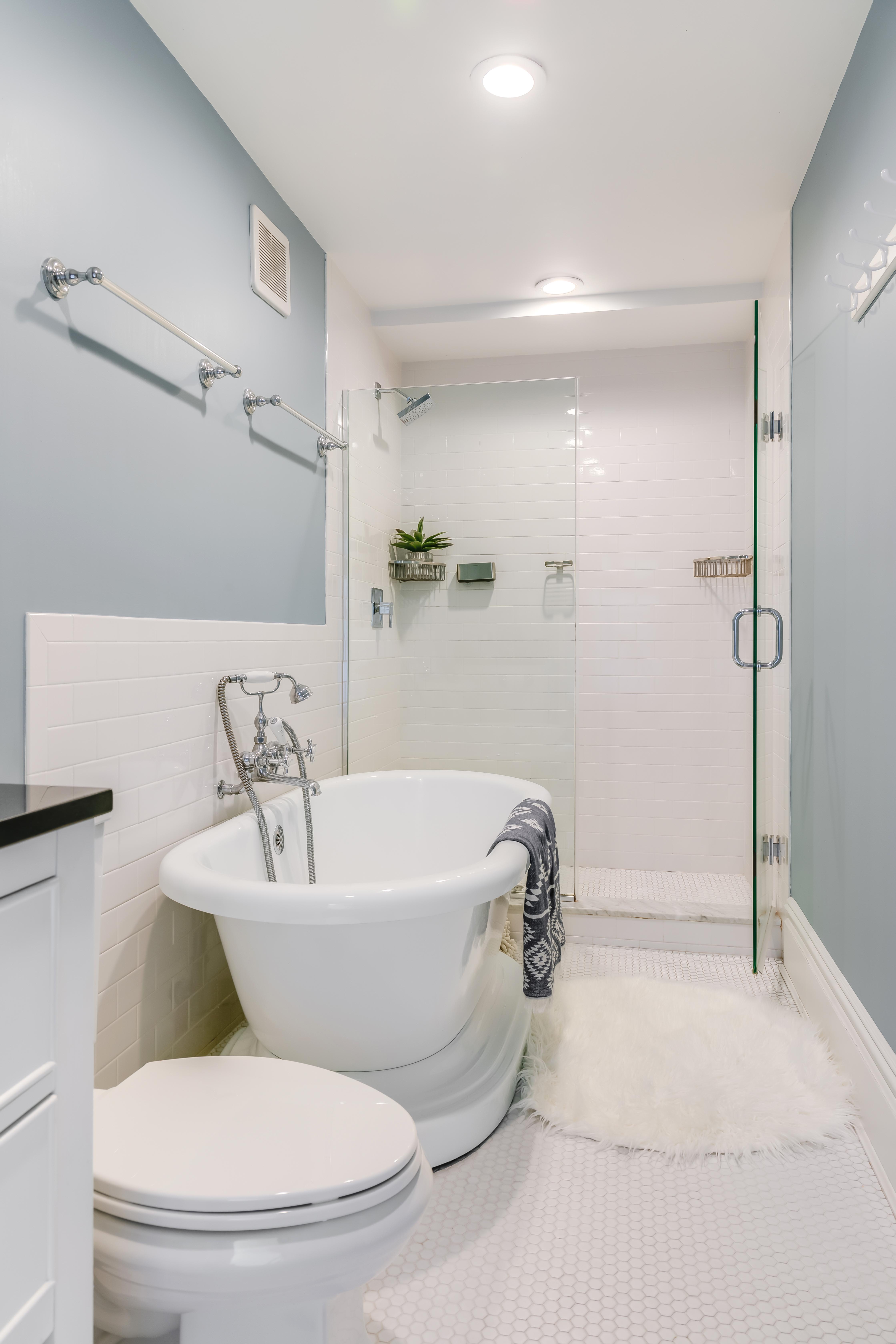 438 West 44th Street, Unit B Manhattan, NY 10036 - Photo 8 of 15