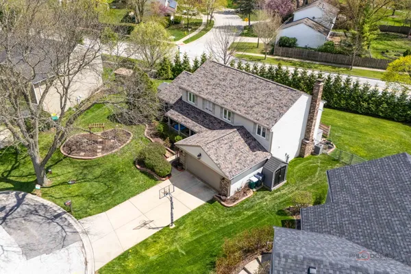 Contact Agent | 117 Annapolis Drive, Vernon Hills, IL 60061