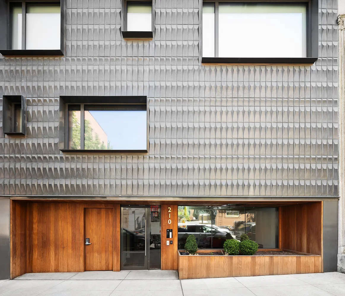 $3,250,000 | 210 Pacific Street, Unit 4W | Cobble Hill