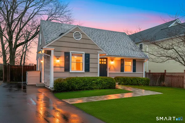$1,150,000 | 16 Fairfield Avenue, Darien, CT 06820