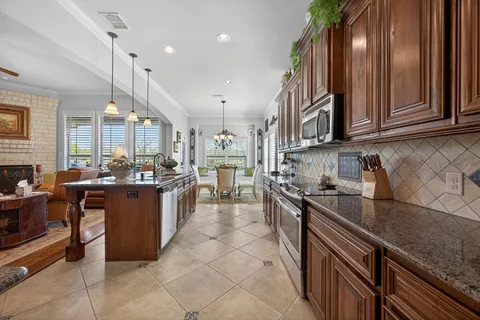 $540,000 | 1108 Burkburnett Drive, Weatherford, TX 76087