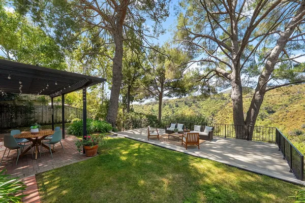 $2,499,000 | 2521 La Condesa Drive, Los Angeles, CA 90049