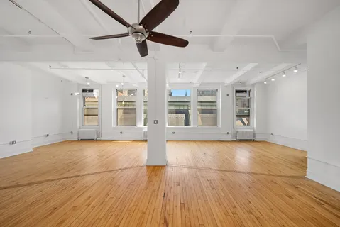 $3,300,000 | 118 East 25th Street, Unit 8 | Flatiron