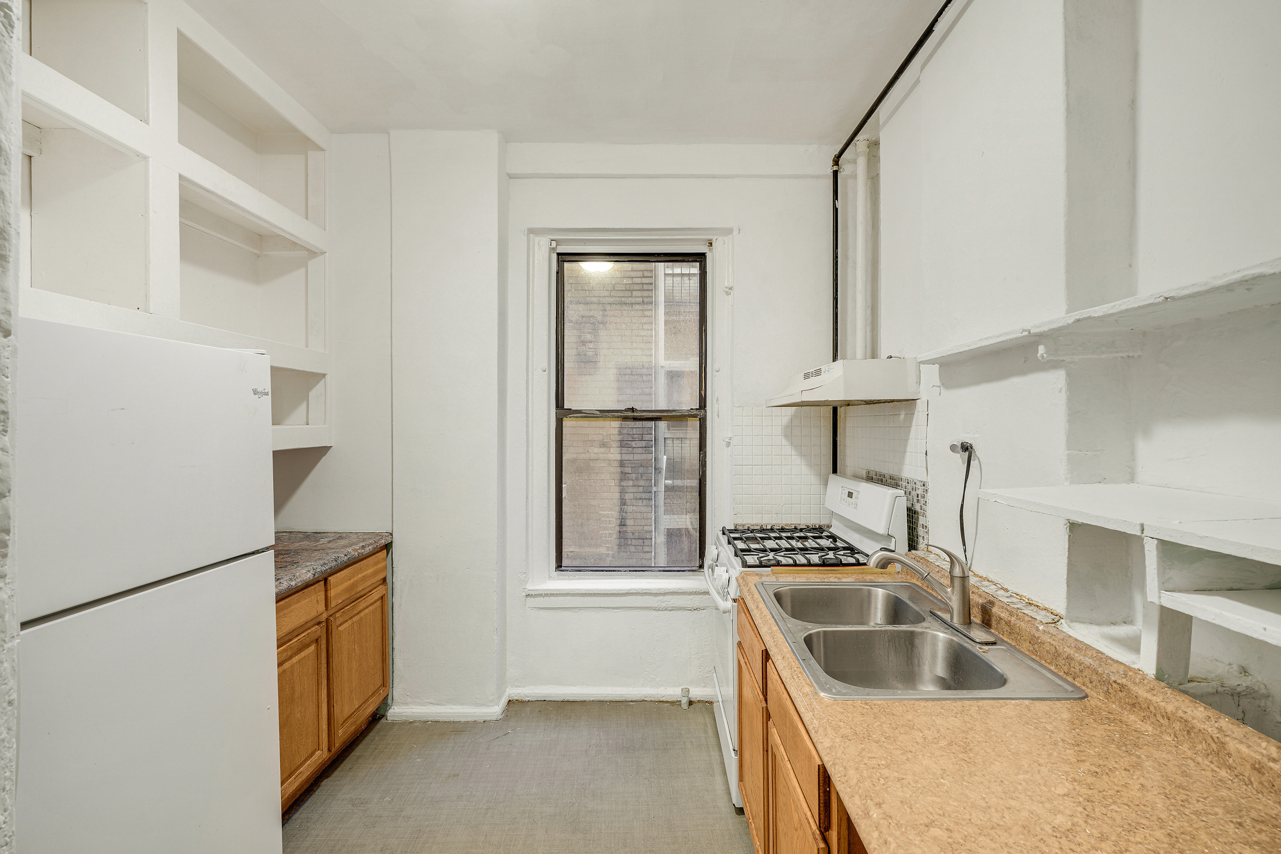 544 West 157th Street, Unit 44 Manhattan, NY 10032 - Photo 4 of 9