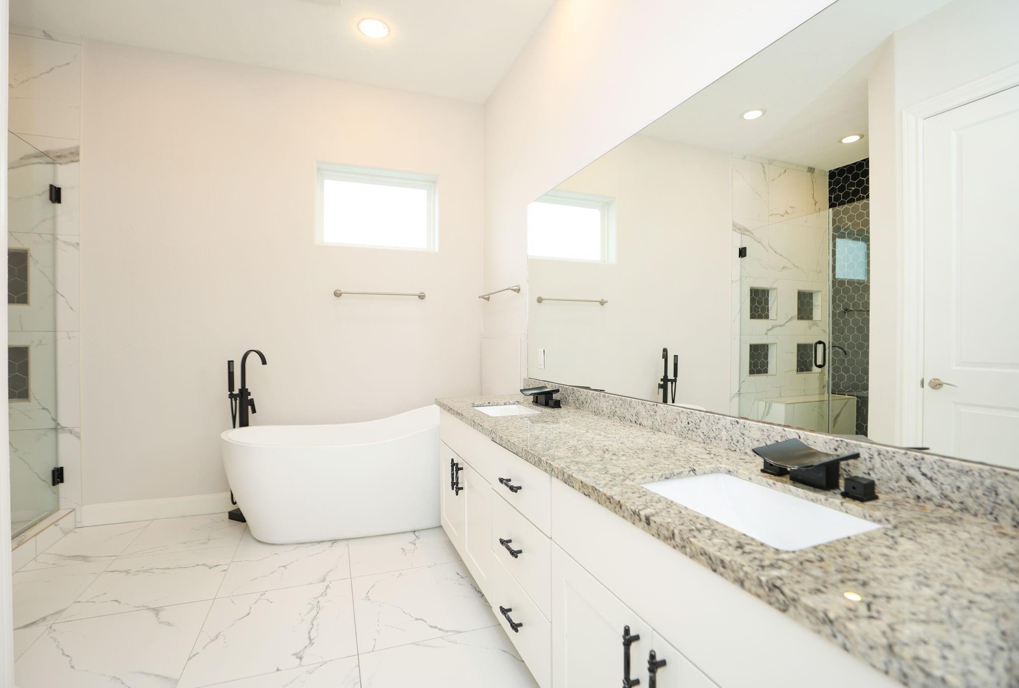 2212 Stuart Street Houston, TX 77004 - Photo 6 of 9 Gallery Image 6