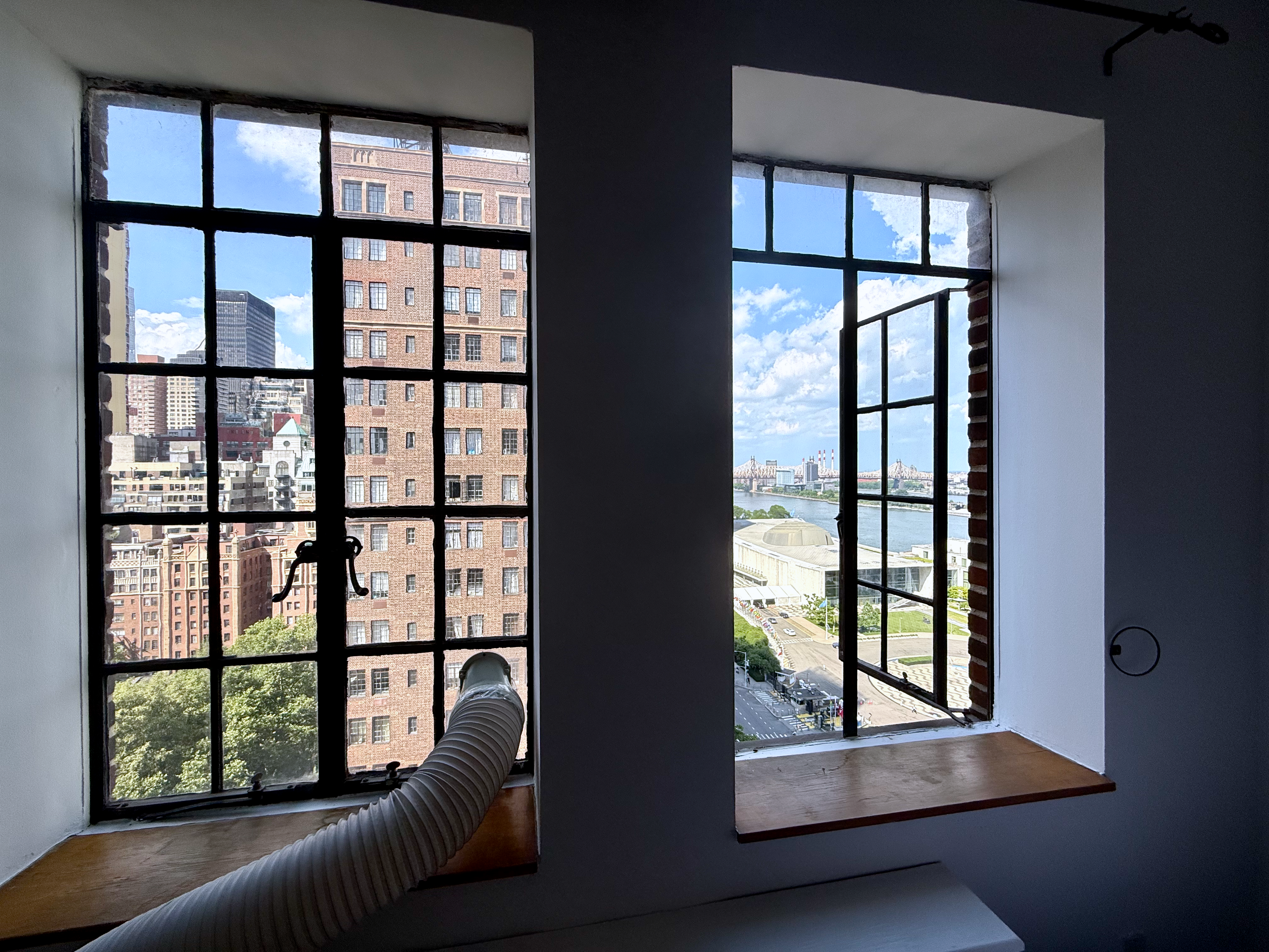 25 Tudor City Place, Unit 1502 Manhattan, NY 10017 - Photo 7 of 11
