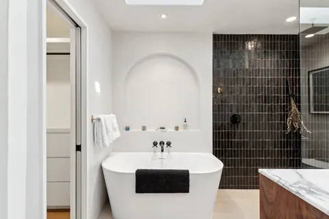 $995,000 | 2508 Comburg Castle Way, Austin, TX 78748