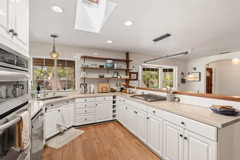 $2,995,000 | 808 Palaro Drive, Encinitas, CA 92024