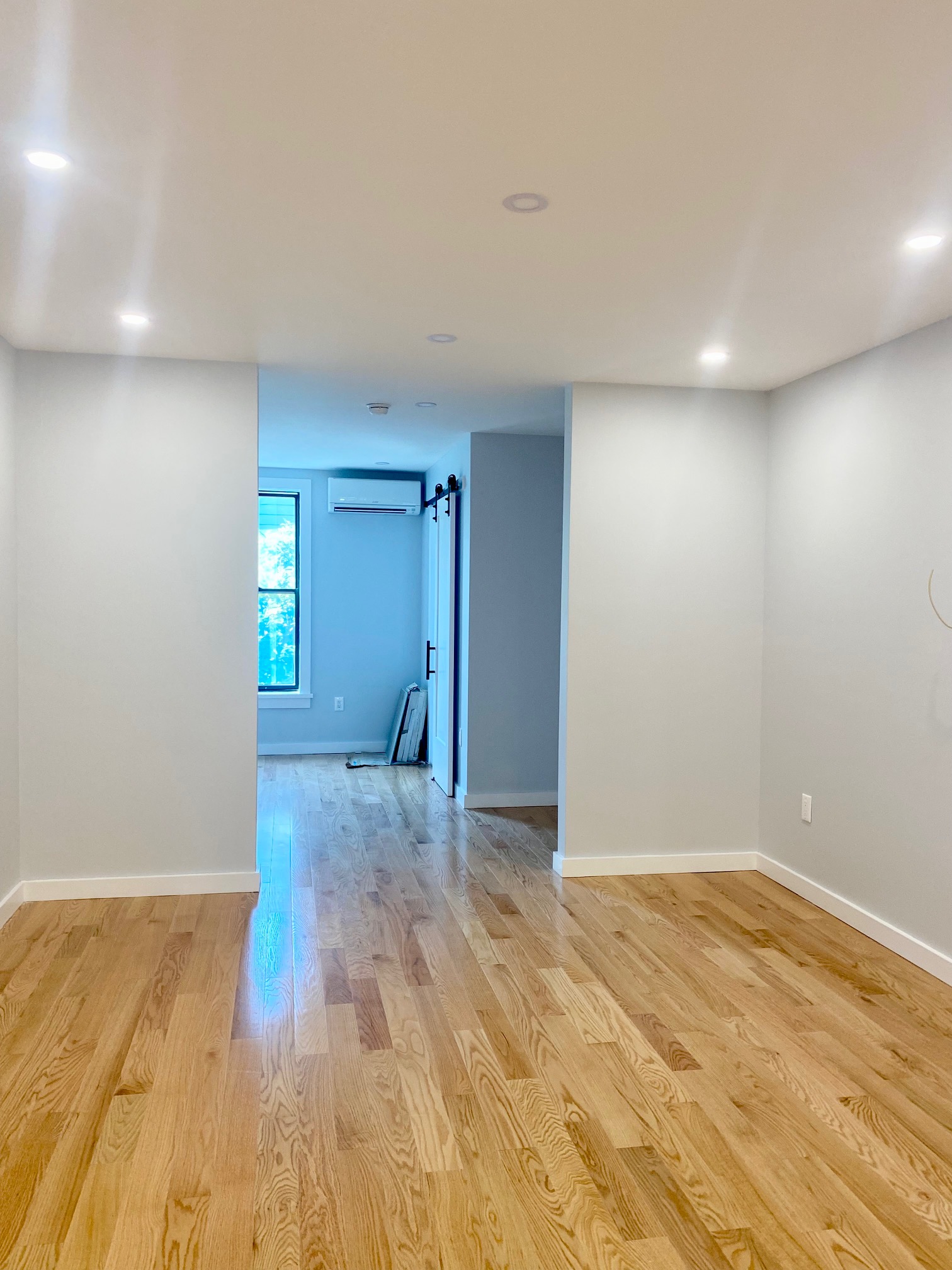 Nassau Avenue Brooklyn, NY 11222 - Photo 9 of 10 Gallery Image 9