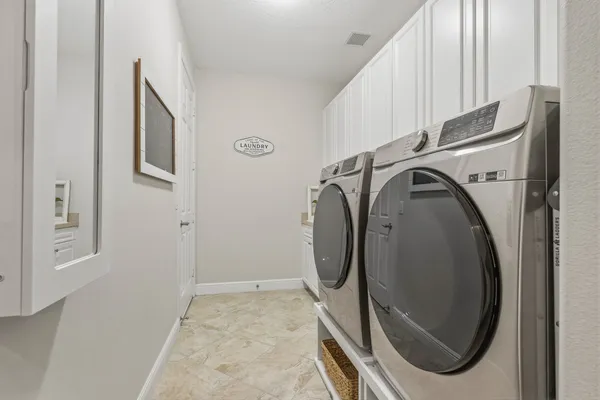 $640,000 | 4245 Diamond Square, Vero Beach, FL 32967