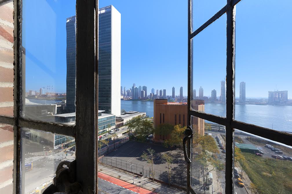 25 Tudor City Place, Unit 923 Manhattan, NY 10017 - Photo 5 of 8 Gallery Image 5