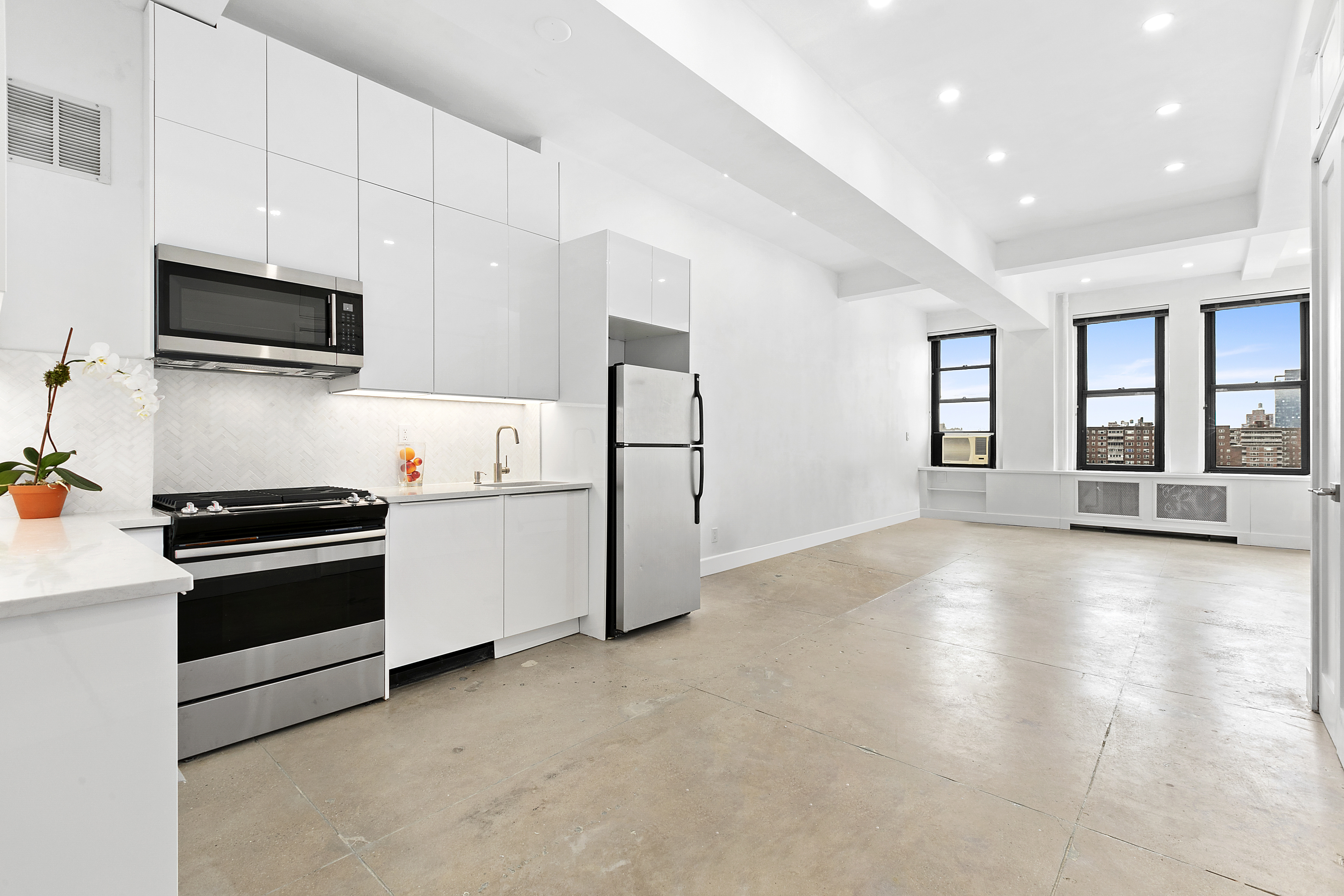315 7th Avenue, Unit 16C Manhattan, NY 10001 - Photo 4 of 9 Gallery Image 4