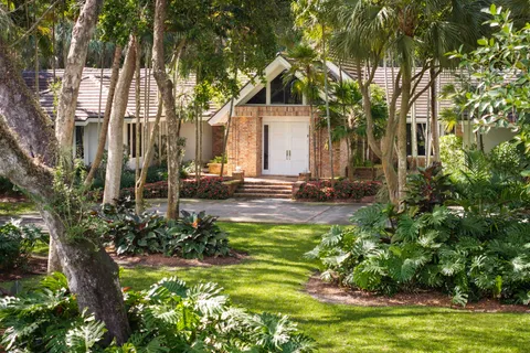 $18,500,000 | 9000 Arvida Drive, Coral Gables, FL 33156