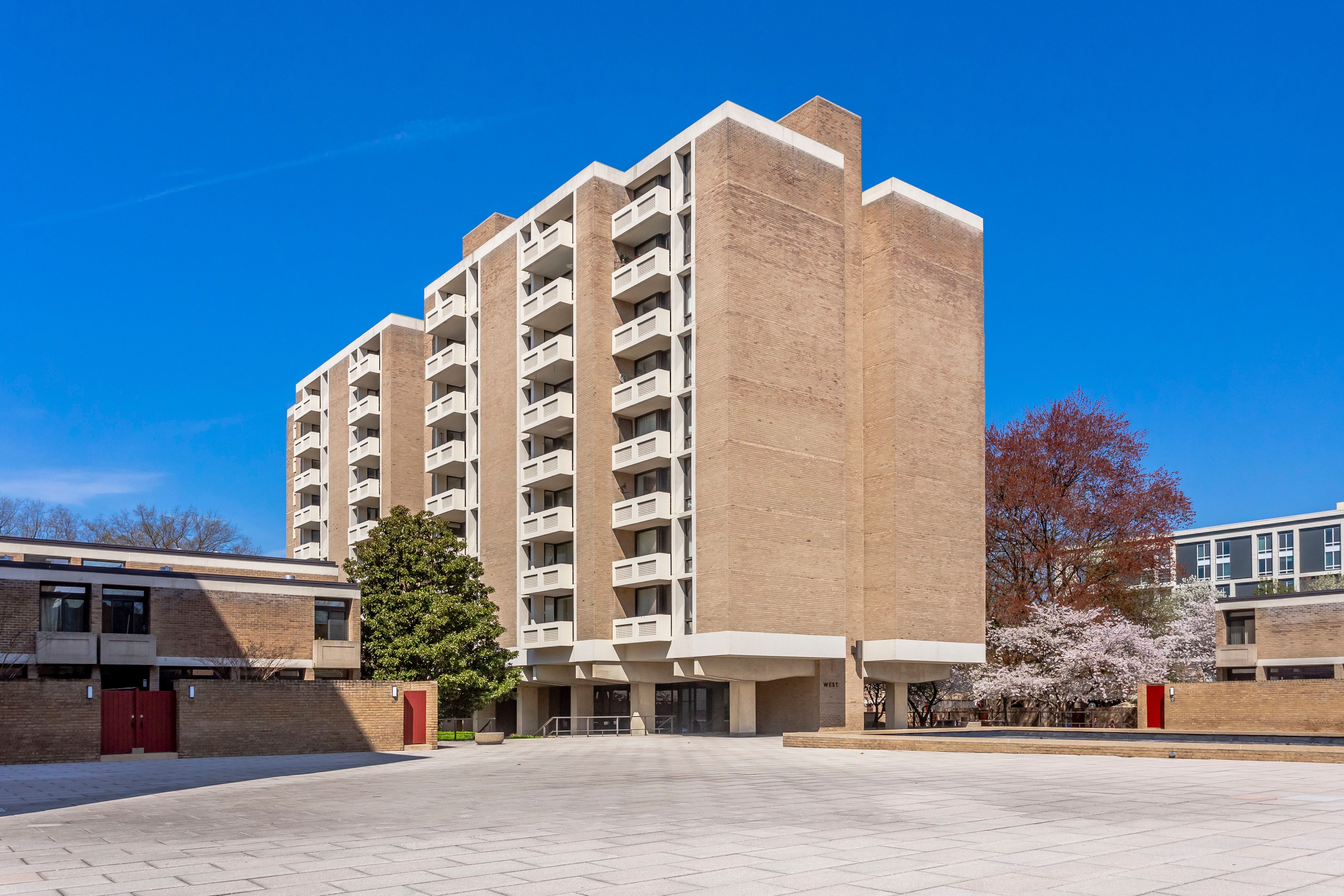 490 M Street Southwest, Unit 204 Washington, DC 20024 - Photo 2 of 28