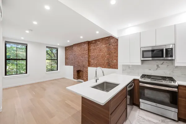 $5,600 | 151 16th Street, Unit 2 | Park Slope