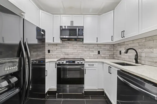 $2,350 | 318 54th Street, Unit 1H, West New York, NJ 07093