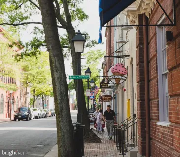 $1,100,000 | 2404 King Street, Alexandria, VA 22301