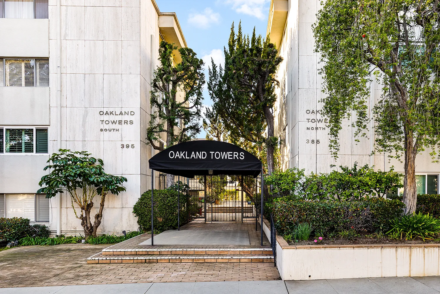 $979,000 | 385 South Oakland Avenue, Unit 205, Pasadena, CA 91101