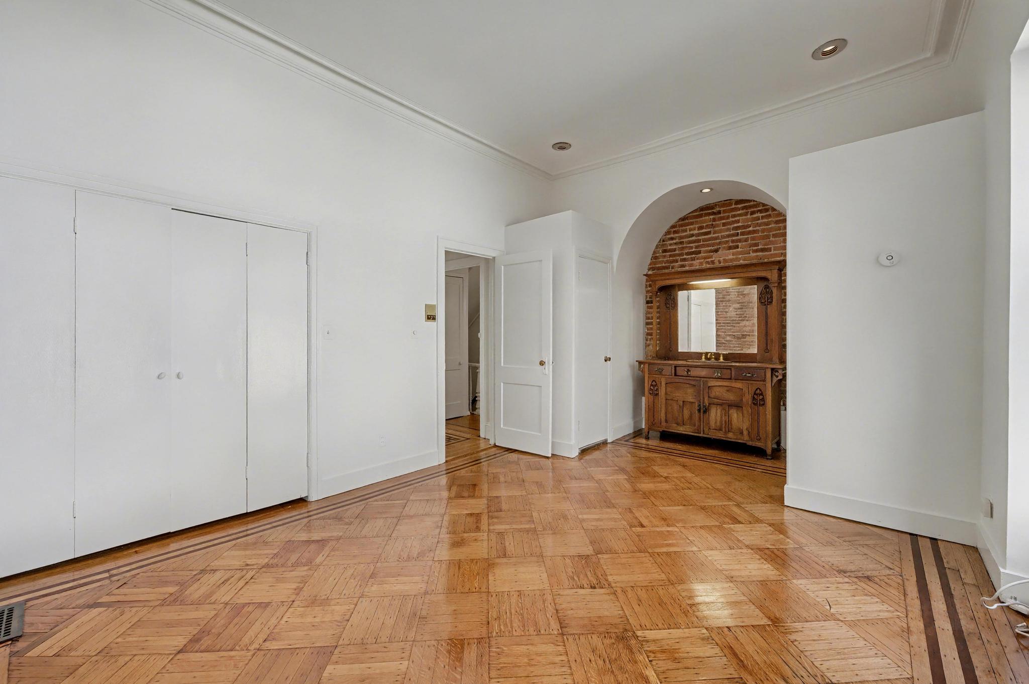 39 Schermerhorn Street Brooklyn, NY 11201 - Photo 5 of 16 Gallery Image 5
