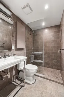 $1,650,000 | 23 Park Avenue, Unit 1A | Murray Hill