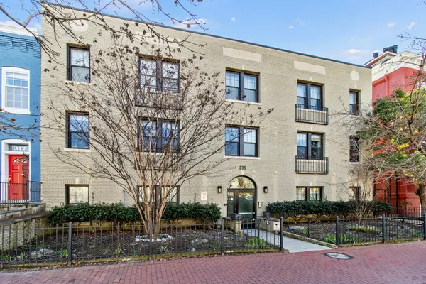 $332,500 | 315 G Street Northeast, Unit 306, Washington, DC 20002