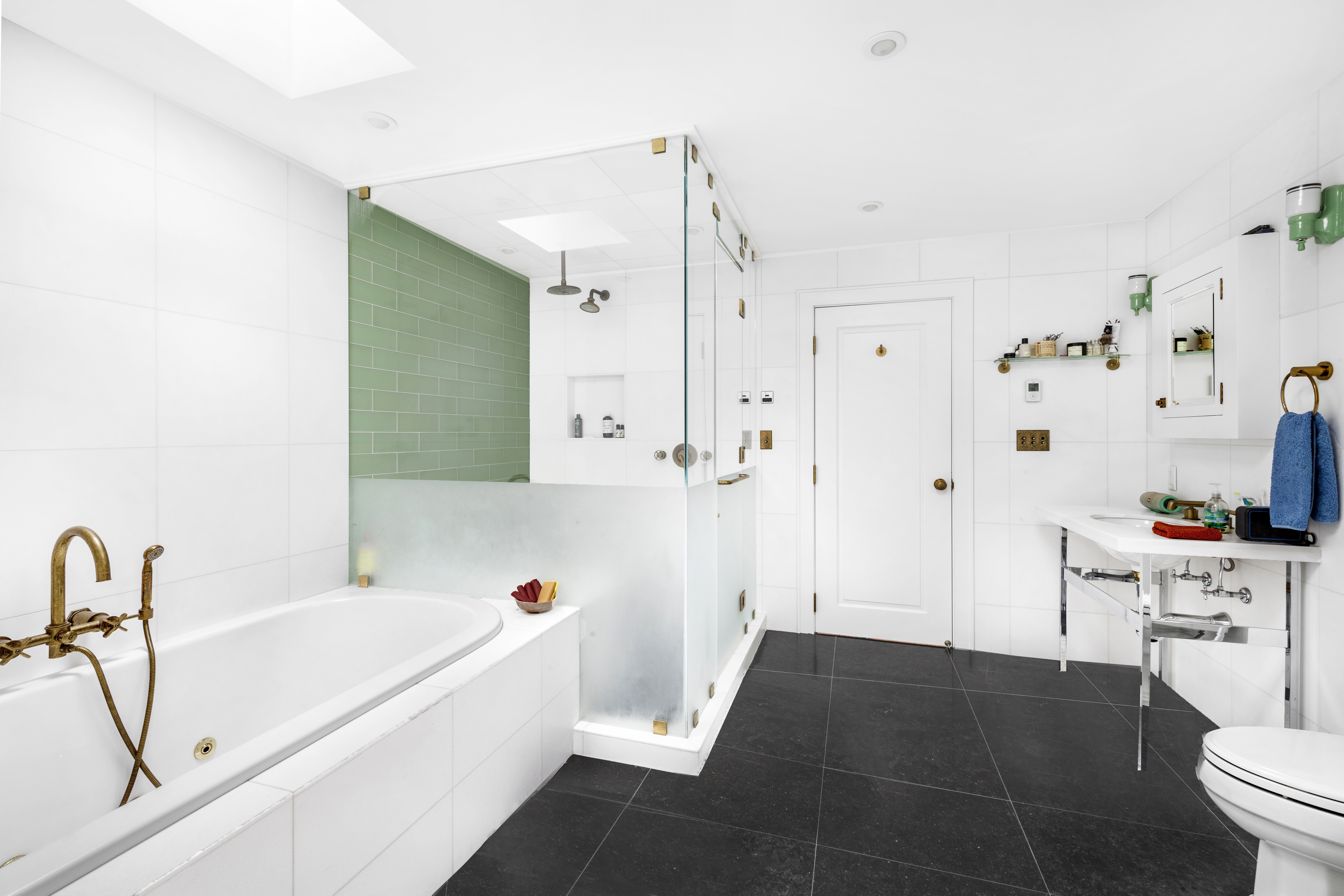 35 Charlton Street Manhattan, NY 10014 - Photo 10 of 16